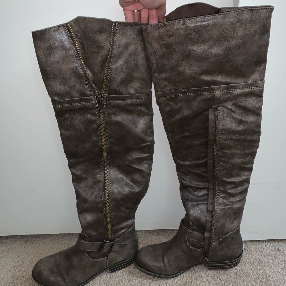 ✨Knee High Boots✨